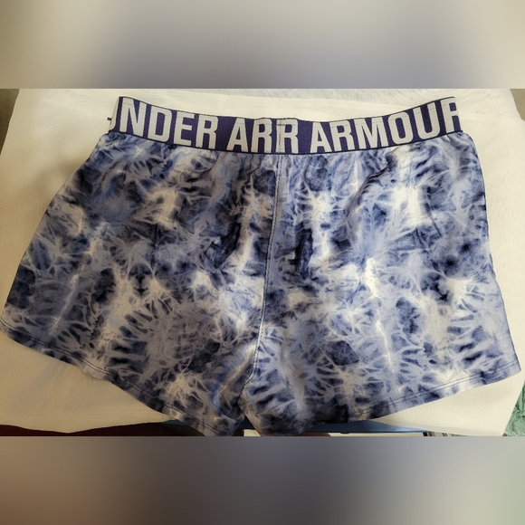 Under Armour tye dye shorts - Picture 2 of 3